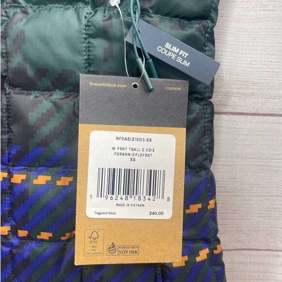 NWT The North Face Women’s Thermoball Hoodie Eco Puffer Jacket Size XS - Picture 4 of 7